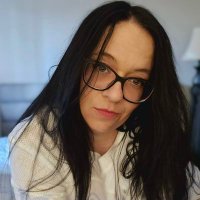 𝓦𝓸𝓷𝓭𝓮𝓻𝓵𝓪𝓷𝓭 𝓘𝓻𝓲𝓼🖤