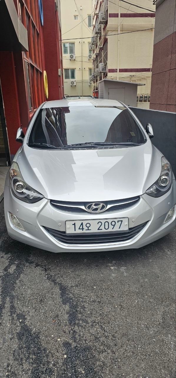 Hyundai Avante m16