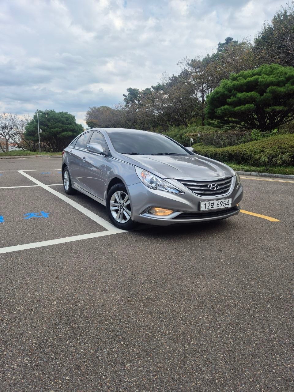 YF Sonata  LPI  sotiladi