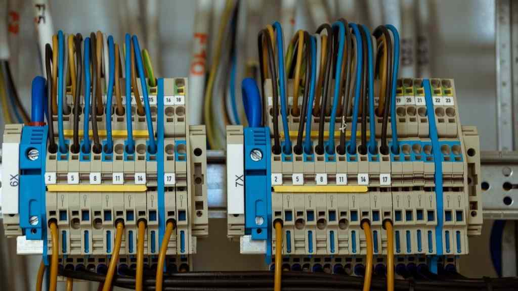 Lighting Maintenance And Repair Tucson