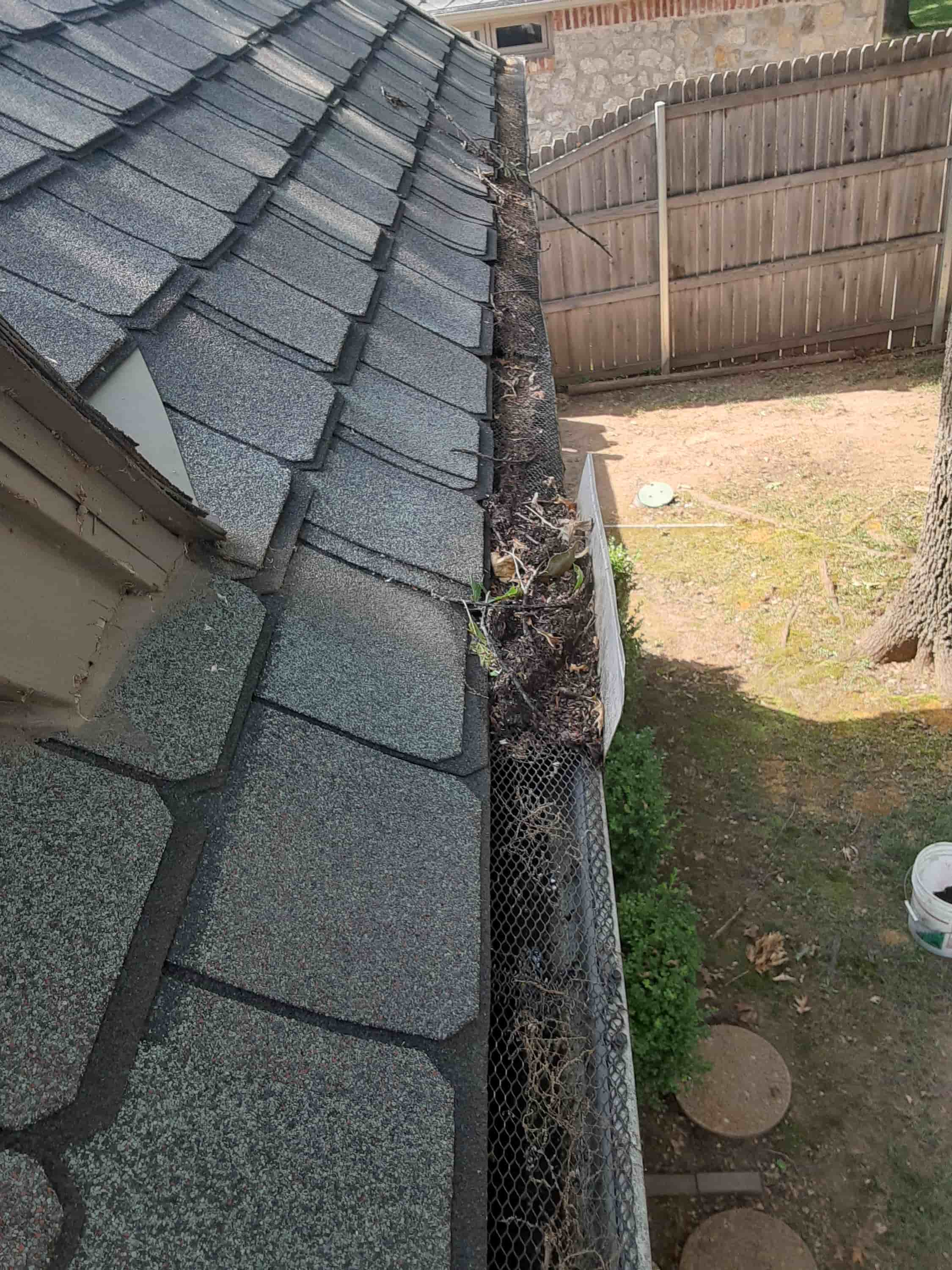 tools to clean gutters on roof