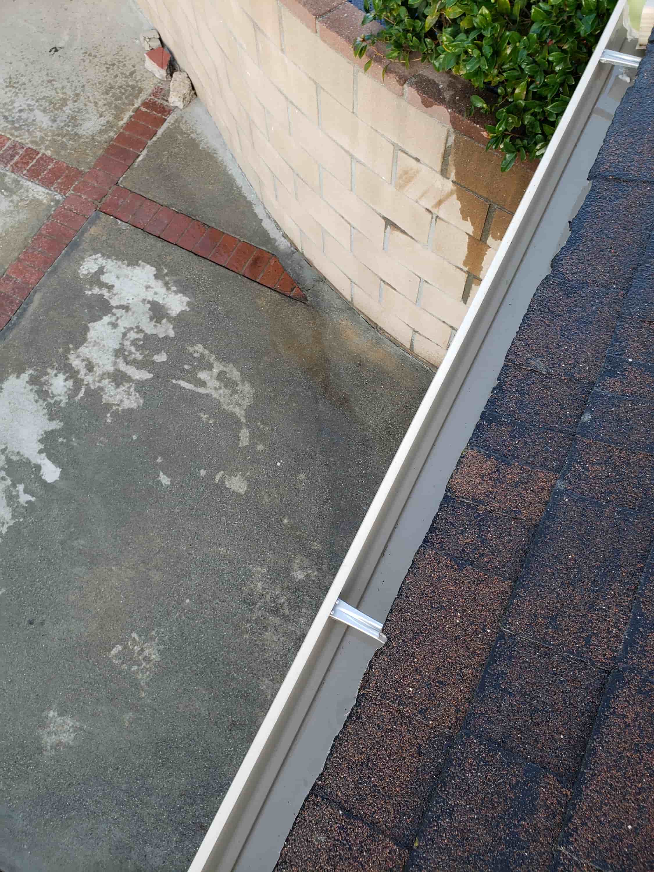 cost to get gutters cleaned