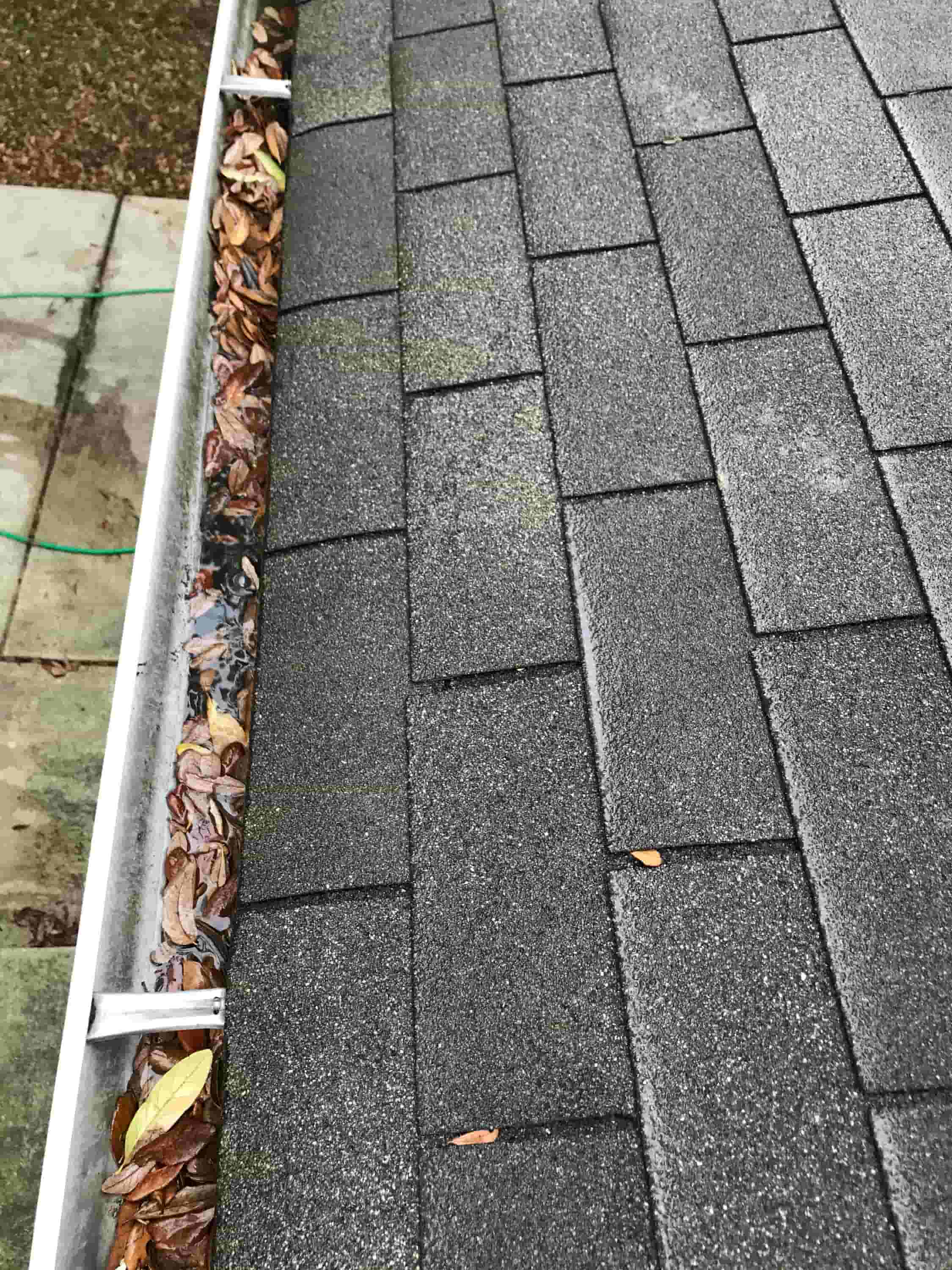 height of ladder to clean gutters