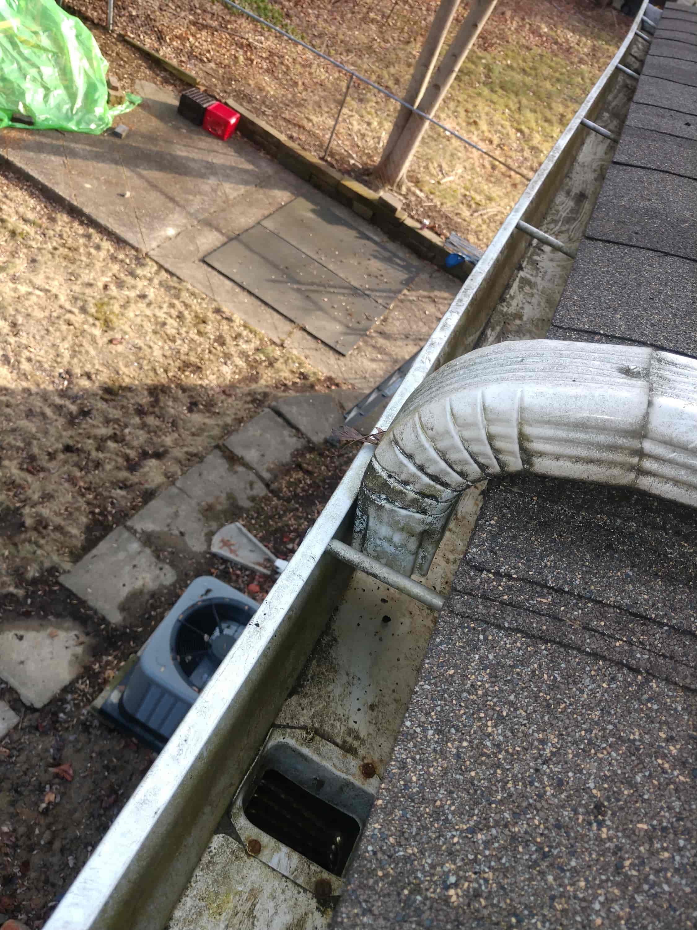gutter cleaning pro