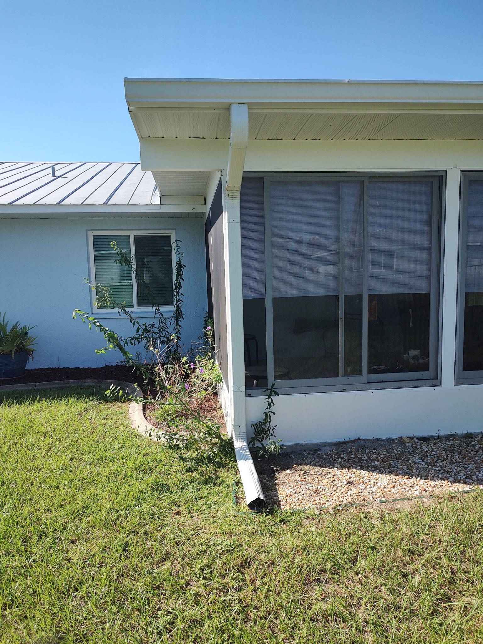 Licensed gutter cleaning company North Port