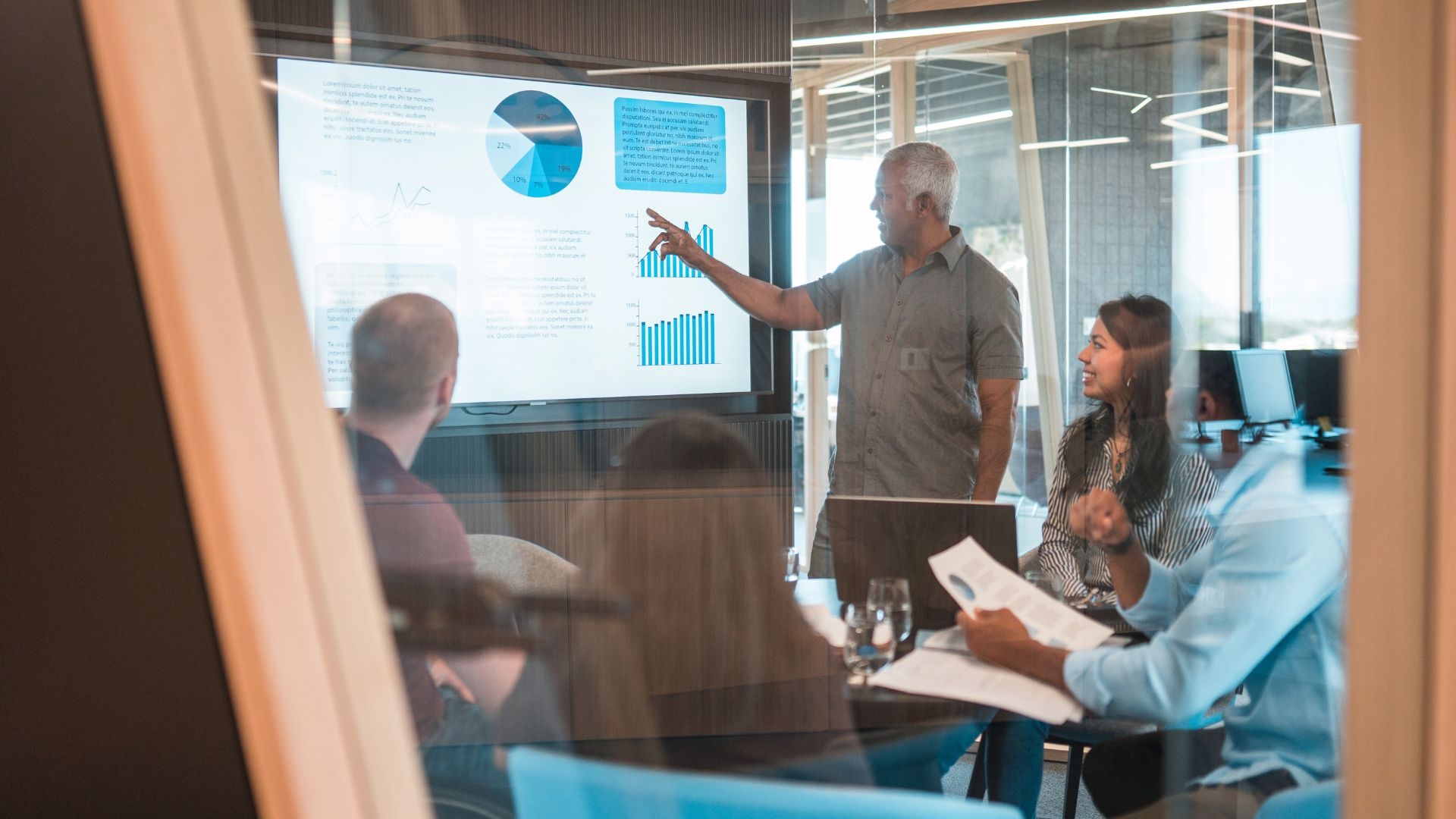 What is the Secret to Opening Successful Advertising Approaches? Discover How an Expert Marketing Agency Can Assist!