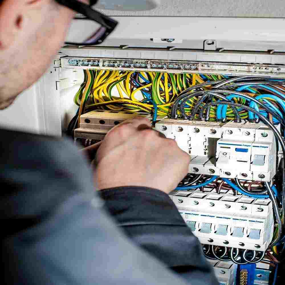 Electrician in Boston