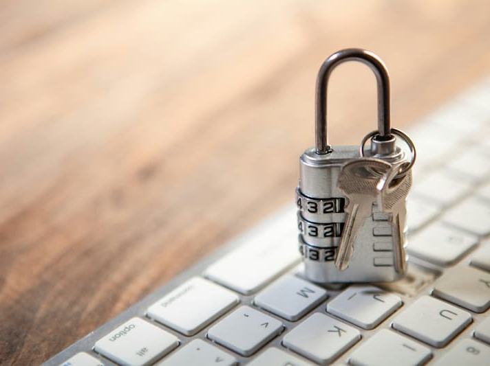 Image of lock on keyboard private link for ParticipantOS Paid AI research study