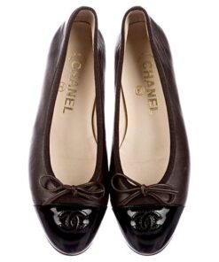 Classy Fall, Chic Pumps, Daily Outfit Inspiration, High End Shoes, Minimalist Chic, Effortlessly Chic Outfits, Shoe Inspo, Girly Shoes, Dream Shoes