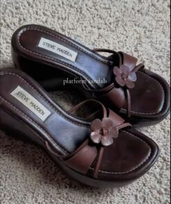 Steve Madden Platform Sandals Flower, Vintage Brown Sandals, Platform Sandals Vintage, Steve Madden Brown Heels, Cute Shoes Vintage