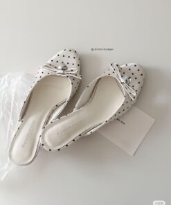 Shoe Wishlist, Fancy Shoes, Aesthetic Shoes, Cute Heels, Shoe Inspo, Girly Shoes, Swag Shoes, Shoe Closet, Looks Chic
