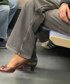 Heels Side Profile, Brown Ballerinas, Vintage Shoes Outfit, Closed Toe Flats, Daily Heels Outfit, Daily Heels, Going Out Flats, Heels Casual