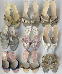 Pretty Heels, Flipagram Instagram, Cute Shoes Heels, Shoes Outfit Fashion, Fancy Shoes, Cute Heels, Aesthetic Shoes, Shoe Inspo, Girly Shoes