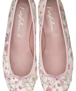 Dr Shoes, Pretty Ballerinas, Fancy Shoes, Aesthetic Shoes, Shoe Inspo, Girly Shoes, Swag Shoes, Mode Inspo, Dream Shoes