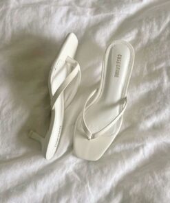 Pretty Sandals, Cute Shoes Heels, Fashion Shoes Heels, Heels Aesthetic, Shoes Heels Classy, Shoes Outfit Fashion, Heels Classy