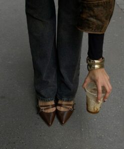 Brown Pics Aesthetic, Classy Brown, Aesthetic Brown Pics, Outfit Pics Aesthetic, Brown Aesthetic Images, Dark Brown Aesthetic Pictures
