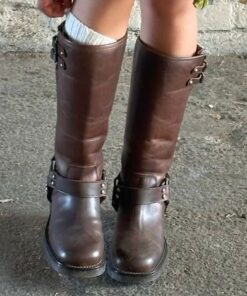 Brown Boots With Baggy Jeans, Cool Boots Aesthetic, Boots Autumn, Everyday Boots, Dark Brown Boots, Lily Evans, Shoe Wishlist