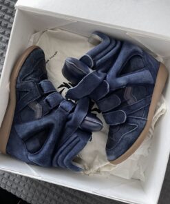Isabel Marant Sneakers, Isabel Marant Shoes, Trendy Shoes Sneakers, Pretty Sneakers, Shoe Wishlist, Adidas Schuhe, Shoes Outfit Fashion