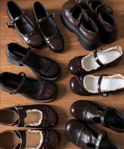 Platform Mary Jane Heels, Brown Mary Jane Shoes, Brown Mary Janes Aesthetic, Brown Mary Janes, Dr Shoes, Funky Shoes, Aesthetic Shoes