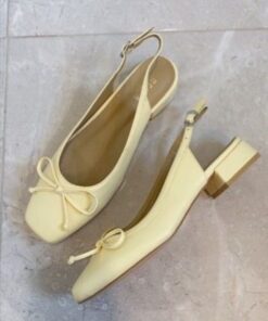 Shoes For Yellow Dresses, Soft Yellow Shoes, Yellow Dress Heels, Summer Flat Shoes, Low Platform Shoes, Flat Shoes Aesthetic, Cute Flats Shoes For Women