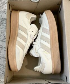 Neutral Samba, Sambas Platform, Addidas Women Shoes, Adidas Samba Xlg Outfit, Thick Sambas, Beige Platform Shoes