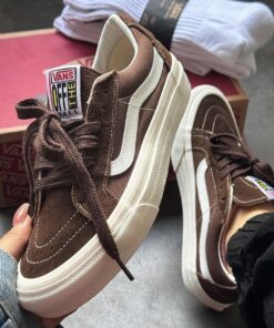 Vans Style 53 Brown, Vans Shoes Men, Brown Shoes Streetwear, Brown Vans Sneakers For Spring, Brown Sneakers For Streetwear
