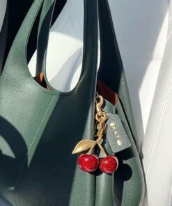 Brand Purse, Designer Bag Inspiration, Womens Handbag, Unique Hand Bags, Cute Bags For Women, Bags Accessories, Purses 2026