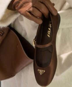 Luxury Brown Flats For Fall, Brown Designer Flats, Luxury Brown Ballet Flats For Fall, Brown Chanel Flats, Prada Brown Leather