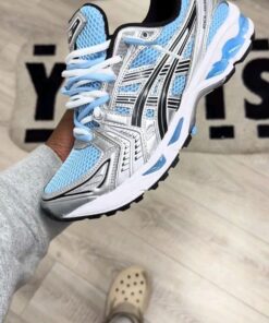 Cute Asics Shoes, Light Blue Asics Outfit, Blue Asics Outfit, White Aqua Asics Outfit, Lavins Shoes Blue, Aqua Asics Outfit, Blue Running Shoes For Streetwear