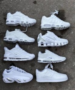 White Shox Tl Outfit, Nike 2025, White Nike Shoes Outfit, Nike White Shoes For Men, Nike Air All White, White Nike Shox Outfit
