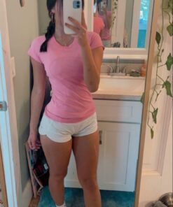 Outfits For Sports, Working Out Outfits Women, Athletics Outfit, Going On A Run Outfit, Gym Fits With T Shirts, Sporty Summer Fits