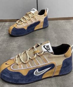 Unique Streetwear Shoes, Functional Custom Sneakers For Streetwear, Insane Sneakers, Wierd Shoes For Men, Hiking Shoes Streetwear, Weird Sneakers