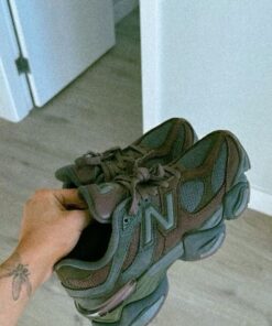 Dinner Out Outfits, New Balance Shoes Fashion, New New Balance Shoes, New Balance Sneakers For Streetwear, New Balance Shoes Outfit