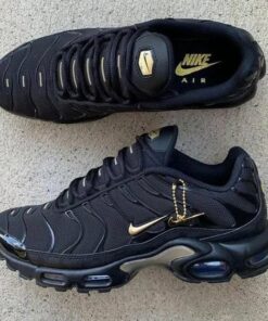 Tn Trainers, Nike Air Vapormax Black Womens, Black And Gold Tns, Tn Plus Nike, Black Tns, All Black Tns, Nike Tn Shoes, Nike Tn Triple Black, Nike Vapormax Future Black