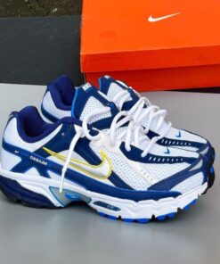 Sneakers Nike Chunky, Nike Astronaut, Nike Dopeman, Nike Sporty Chunky Sneakers For Streetwear, Nike Custom Sneakers With Vulcanized Sole For Streetwear