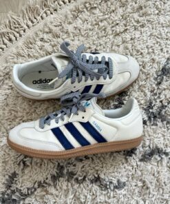 Spring Summer Shoes, Trendy Adidas Sneakers For Streetwear, Shoes For Spring, Blue And White Shoes, Cute Samba Shoes