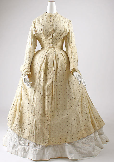 Robe Γ la Polonaise