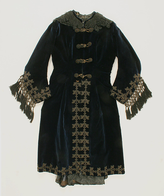 Robe Γ la Polonaise