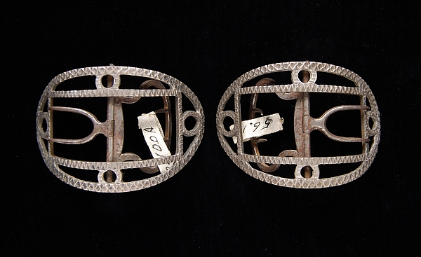 Shoe buckles