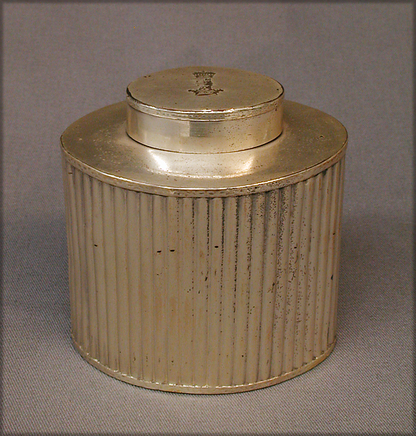 Tea caddy