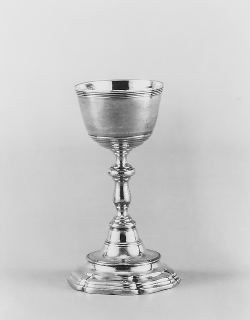 Egg cup