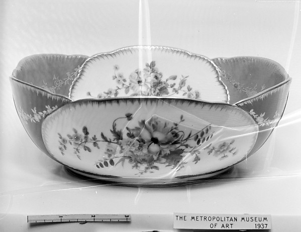 Salad bowl (Saladier) (one of six) (part of a service)