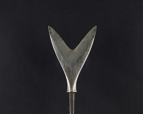 Arrowhead (<i>Yanone</i>)
