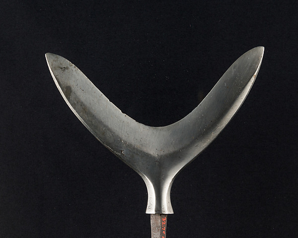 Arrowhead (<i>Yanone</i>)