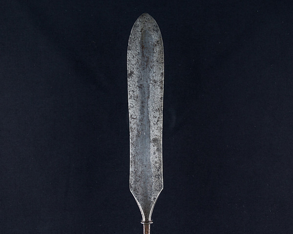 Arrowhead (<i>Yanone</i>)