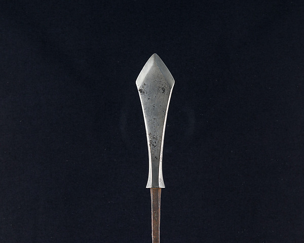 Arrowhead (<i>Yanone</i>)