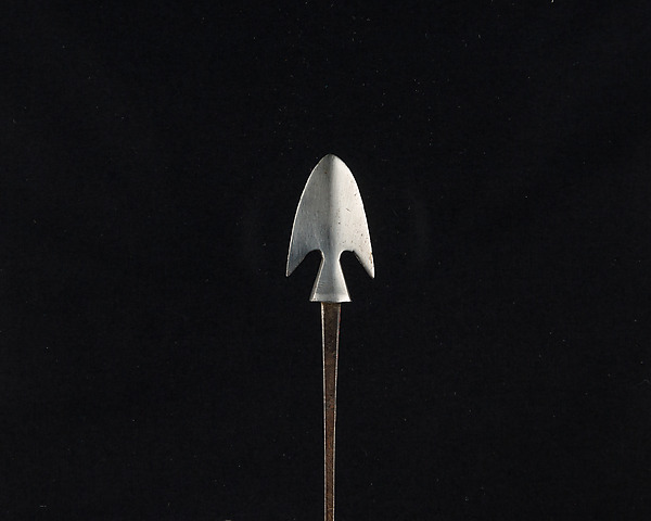 Arrowhead (<i>Yanone</i>)