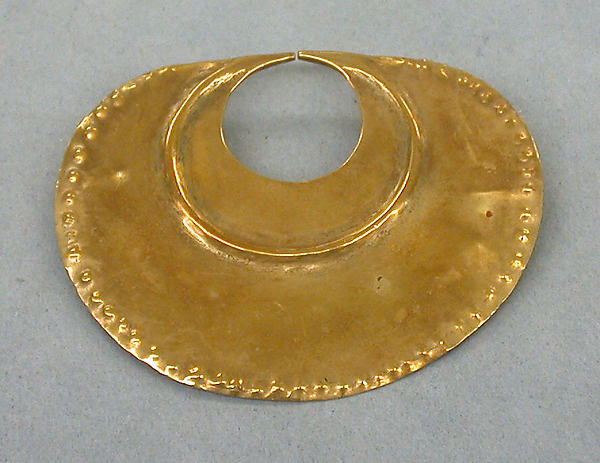 Hammered Gold Nose Ornament