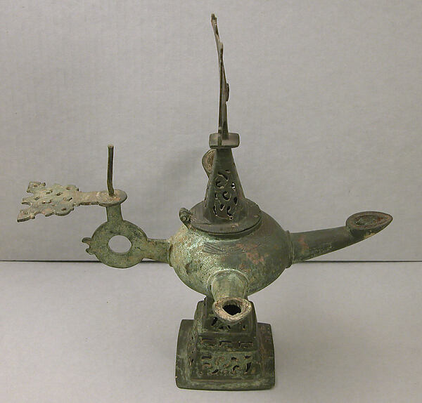 Three-Spouted Oil Lamp