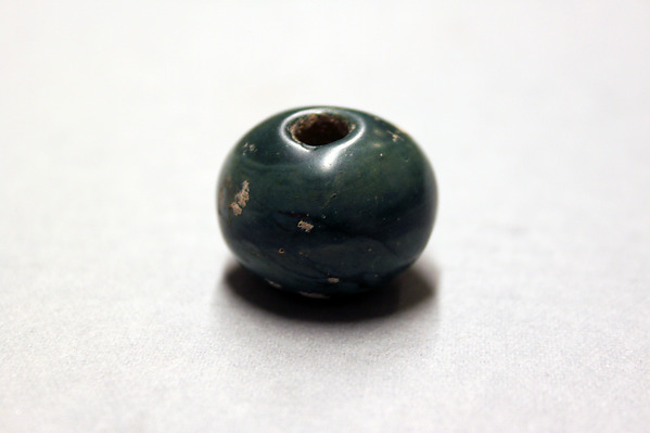 Bead